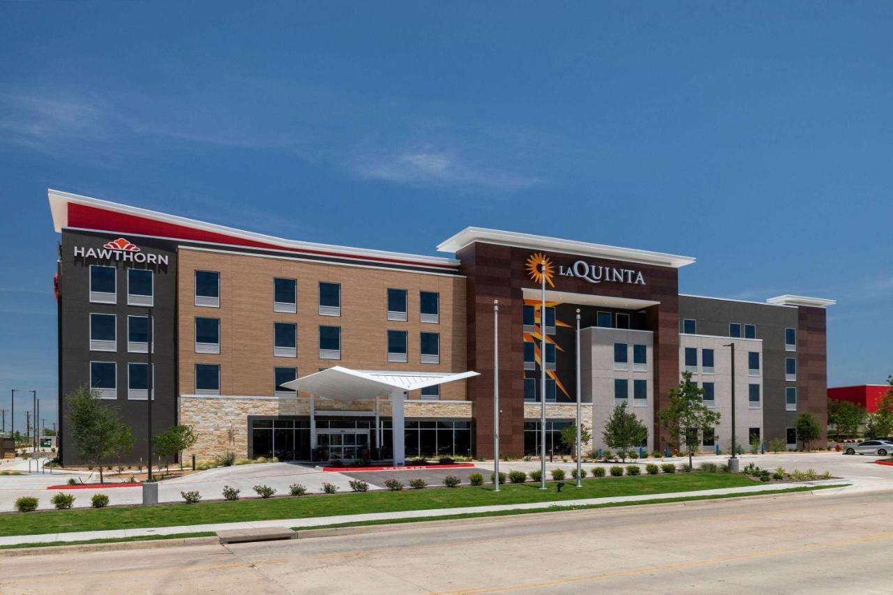 La Quinta Inn & Suites By Wyndham フラッガービル エクステリア 写真