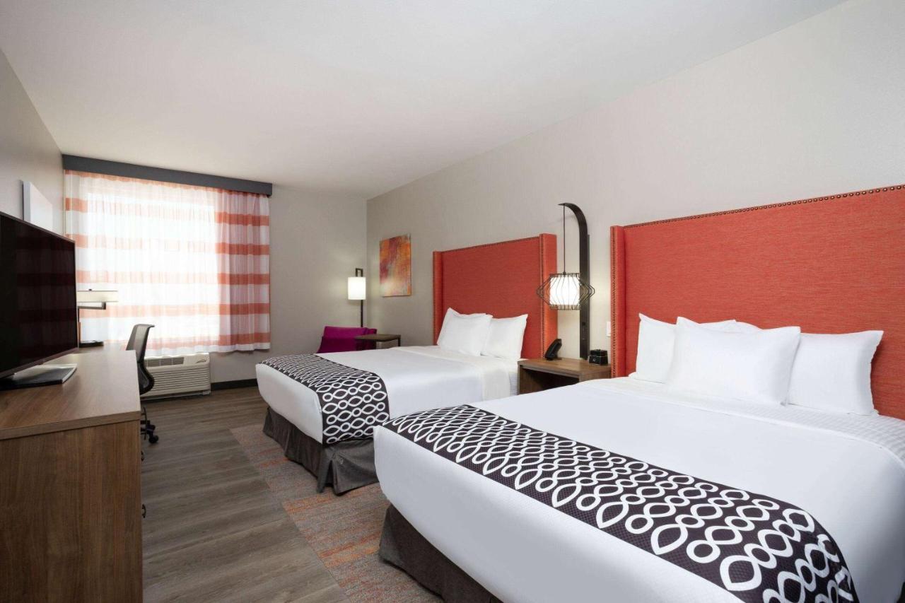 La Quinta Inn & Suites By Wyndham フラッガービル エクステリア 写真