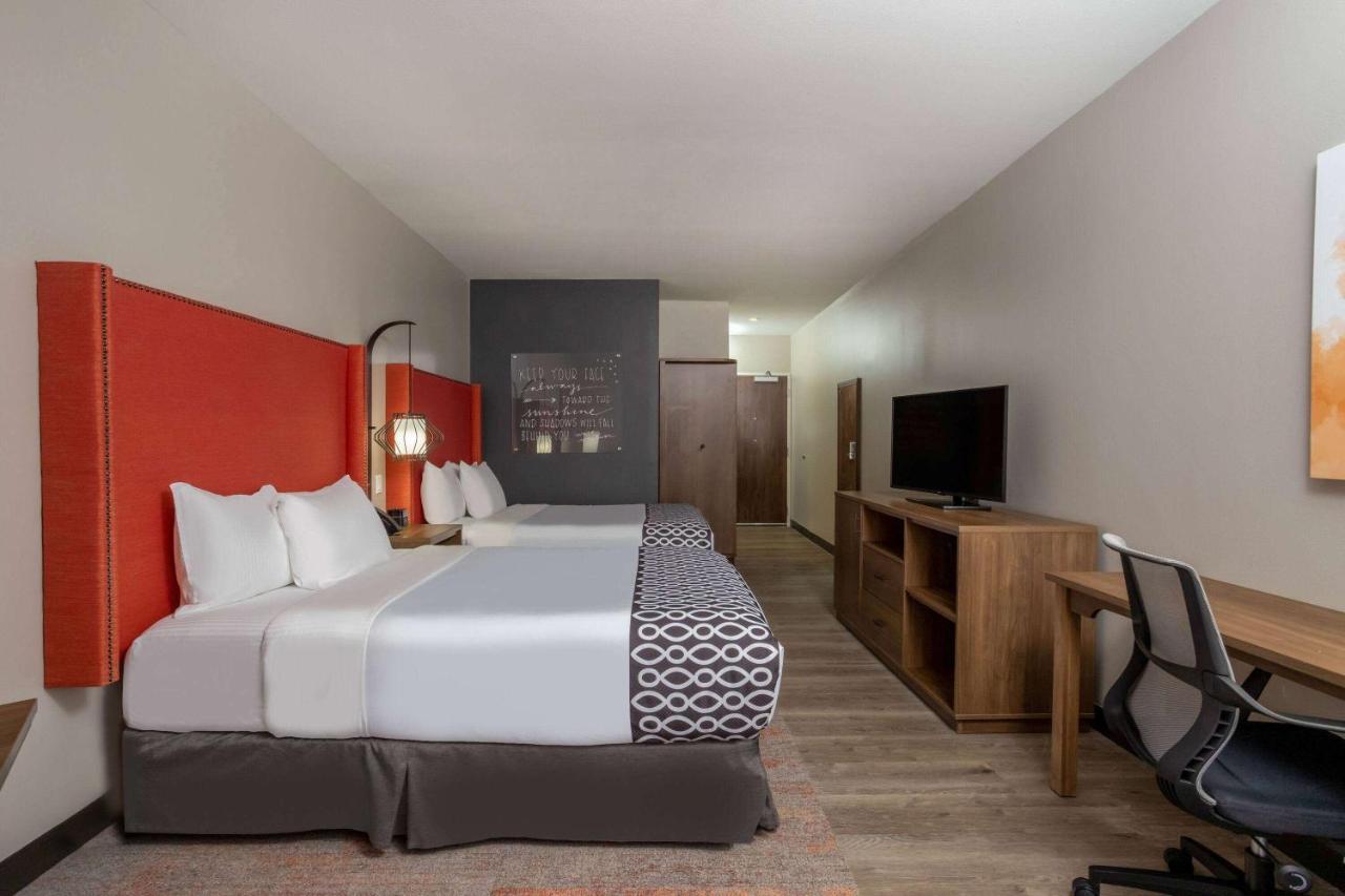 La Quinta Inn & Suites By Wyndham フラッガービル エクステリア 写真