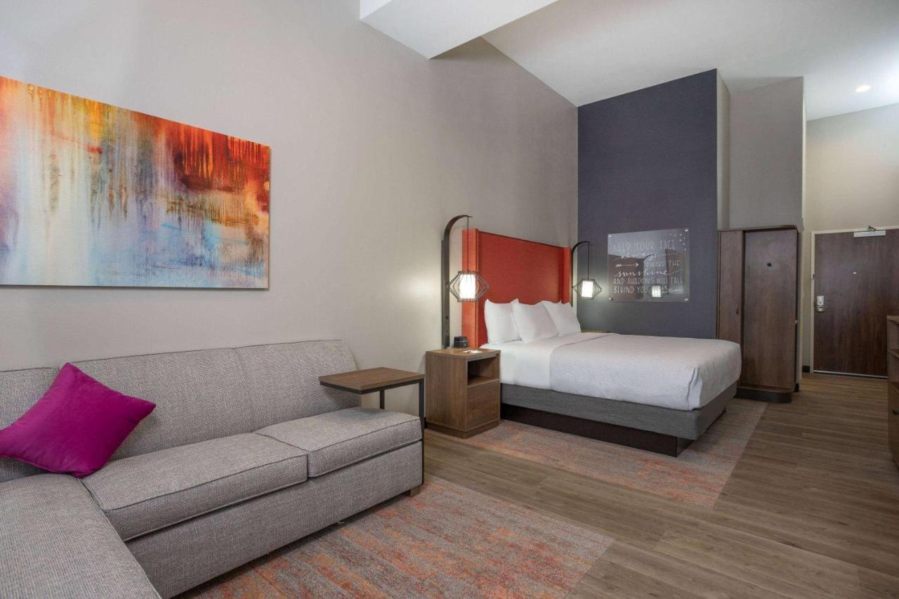 La Quinta Inn & Suites By Wyndham フラッガービル エクステリア 写真