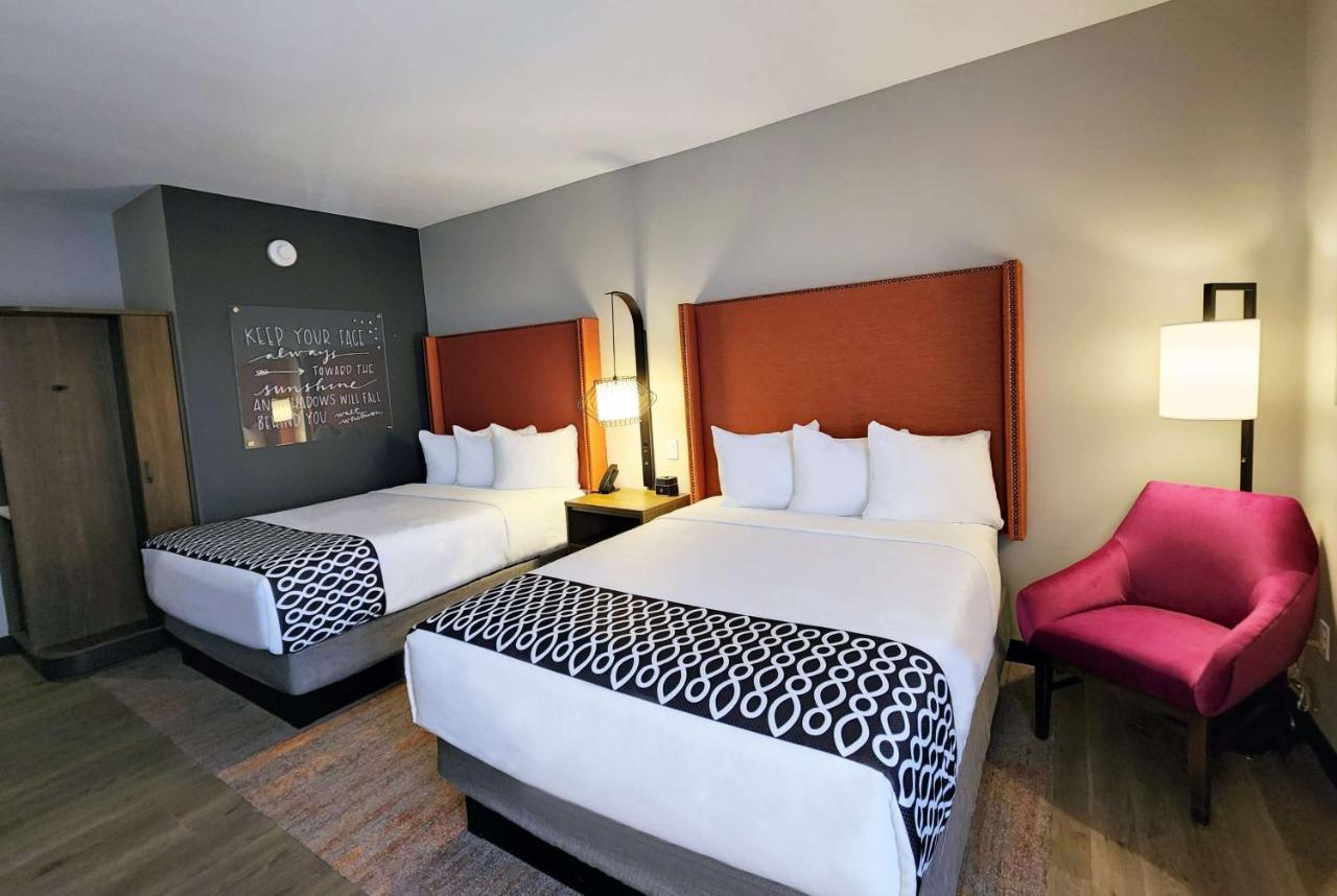 La Quinta Inn & Suites By Wyndham フラッガービル エクステリア 写真